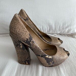 BCBGMaxAzria Dahlia Snakeskin Print Peep-toe Pump Platform Heels
